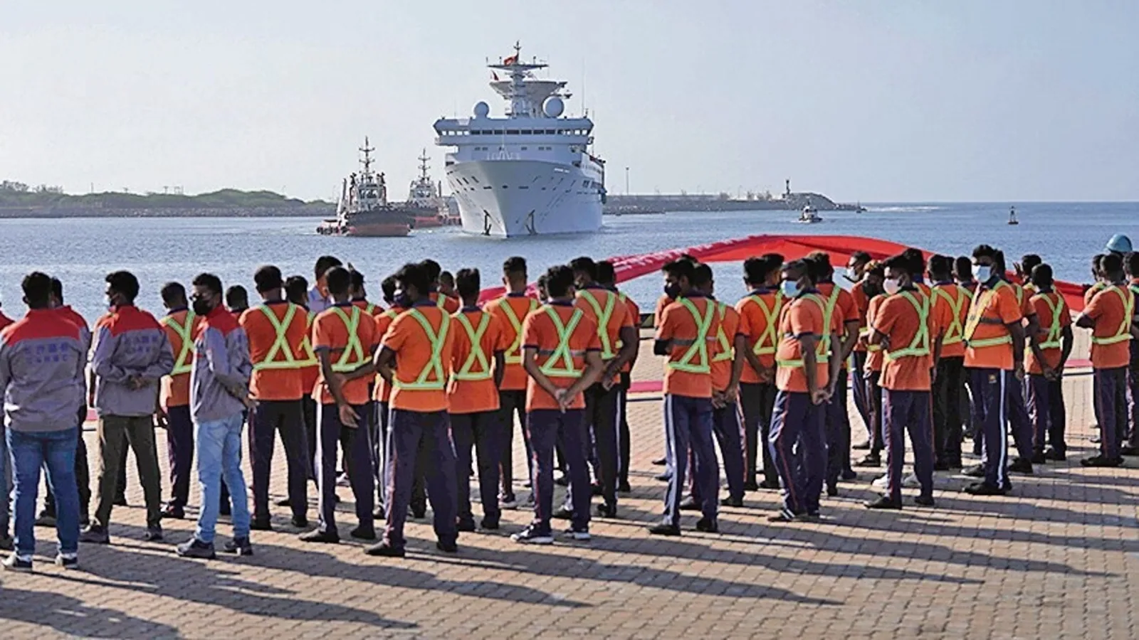 Is Chinese ship Yuan Wang 5 exploring a new sea route from China to Africa ?