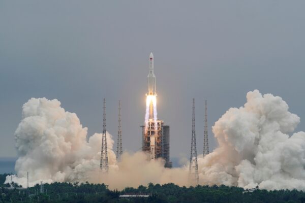 Debris from Chinese rocket falls back to Earth week after launch | Video