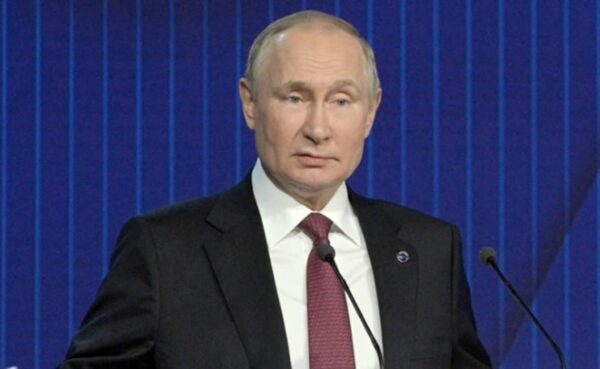 Vladimir Putin Asks Civilians In Ukraine's Kherson To Leave City